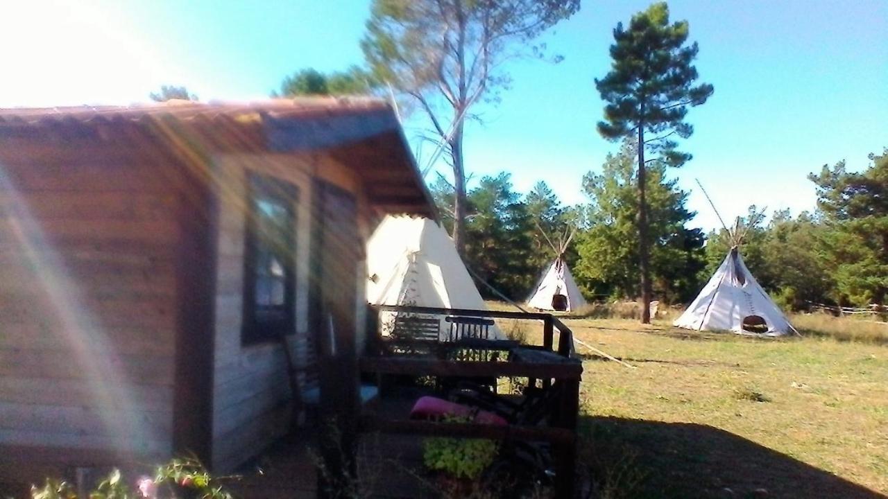 ホテル Ranch Du Puits De Riquier Moissac-Bellevue エクステリア 写真